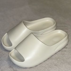 Slip-On Slides